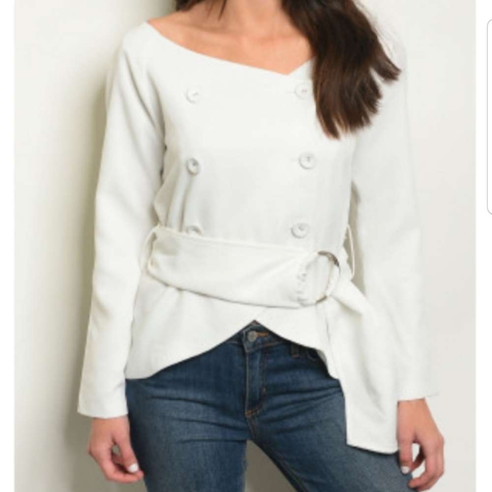 White versatile belted top